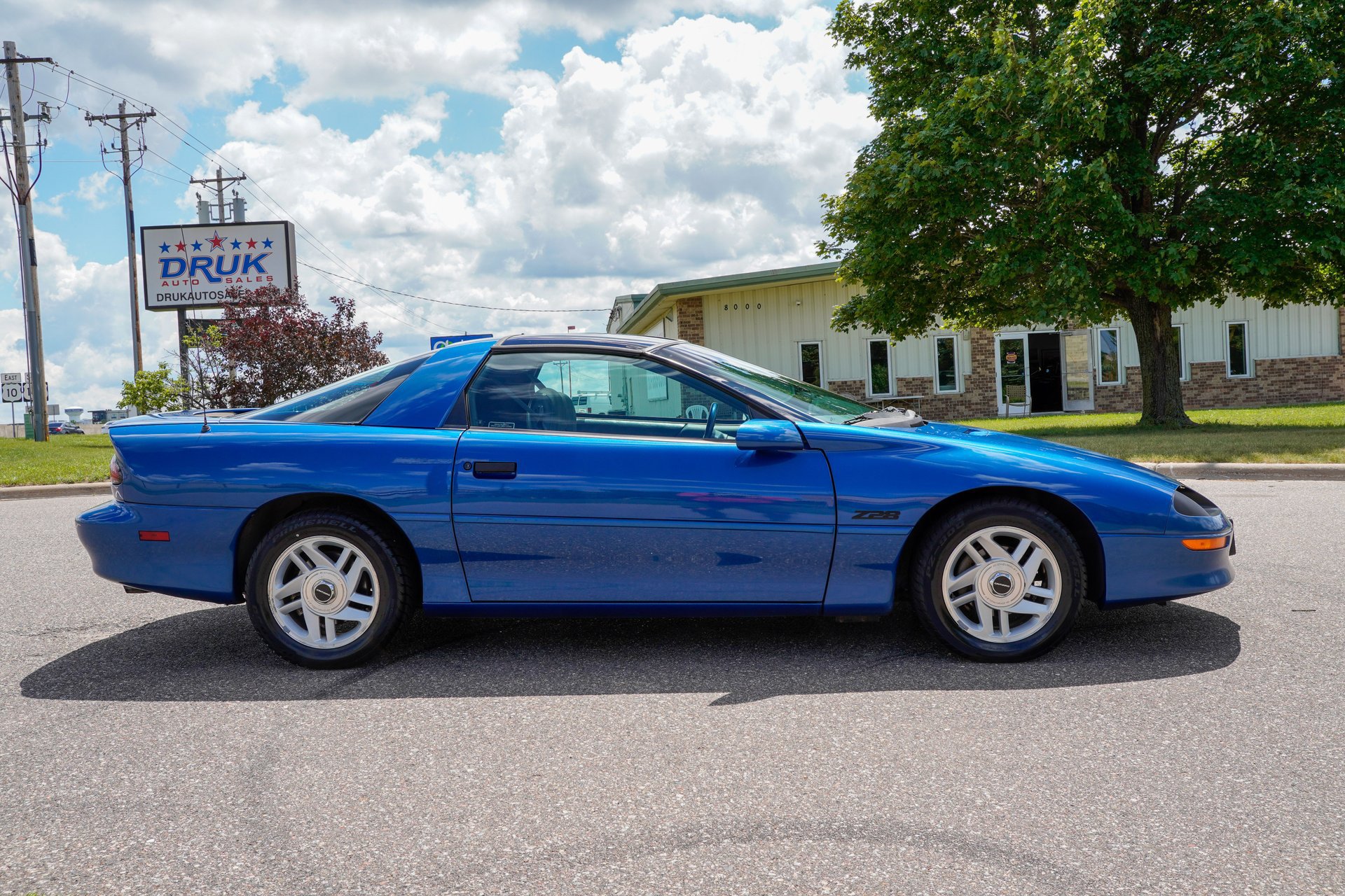 Used 1996 Chevrolet Camaro Z28 RWD image 2