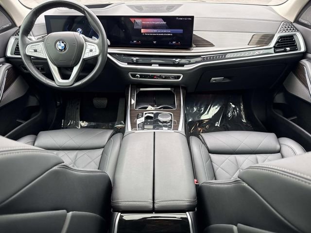 Used 2023 BMW X7 xDrive40i w/ Premium Package image 17