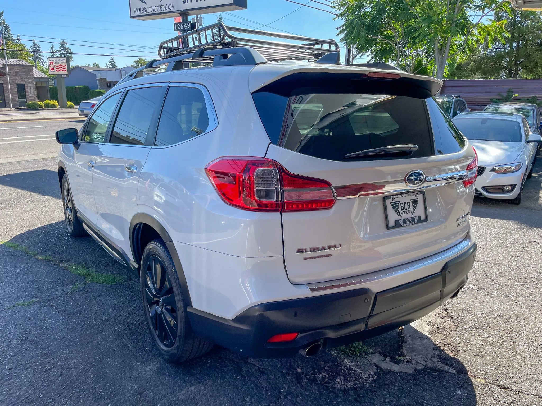 Used 2020 Subaru Ascent Touring image 2