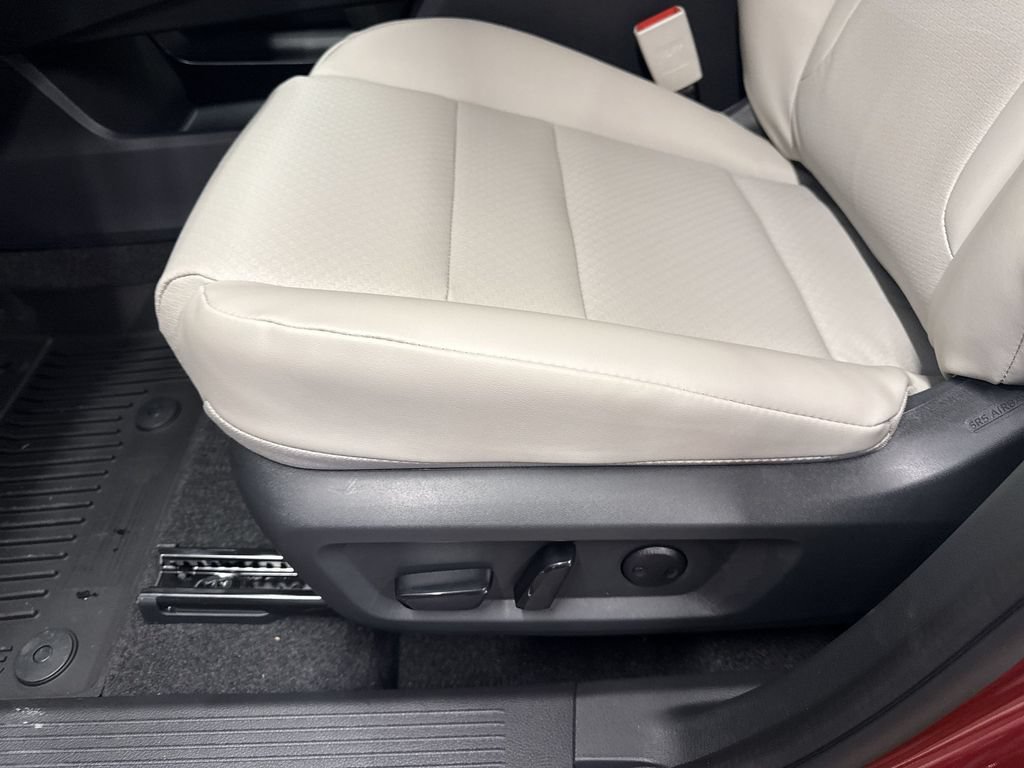 New 2026 Nissan Rogue Dark Armor AWD/4WD image 14