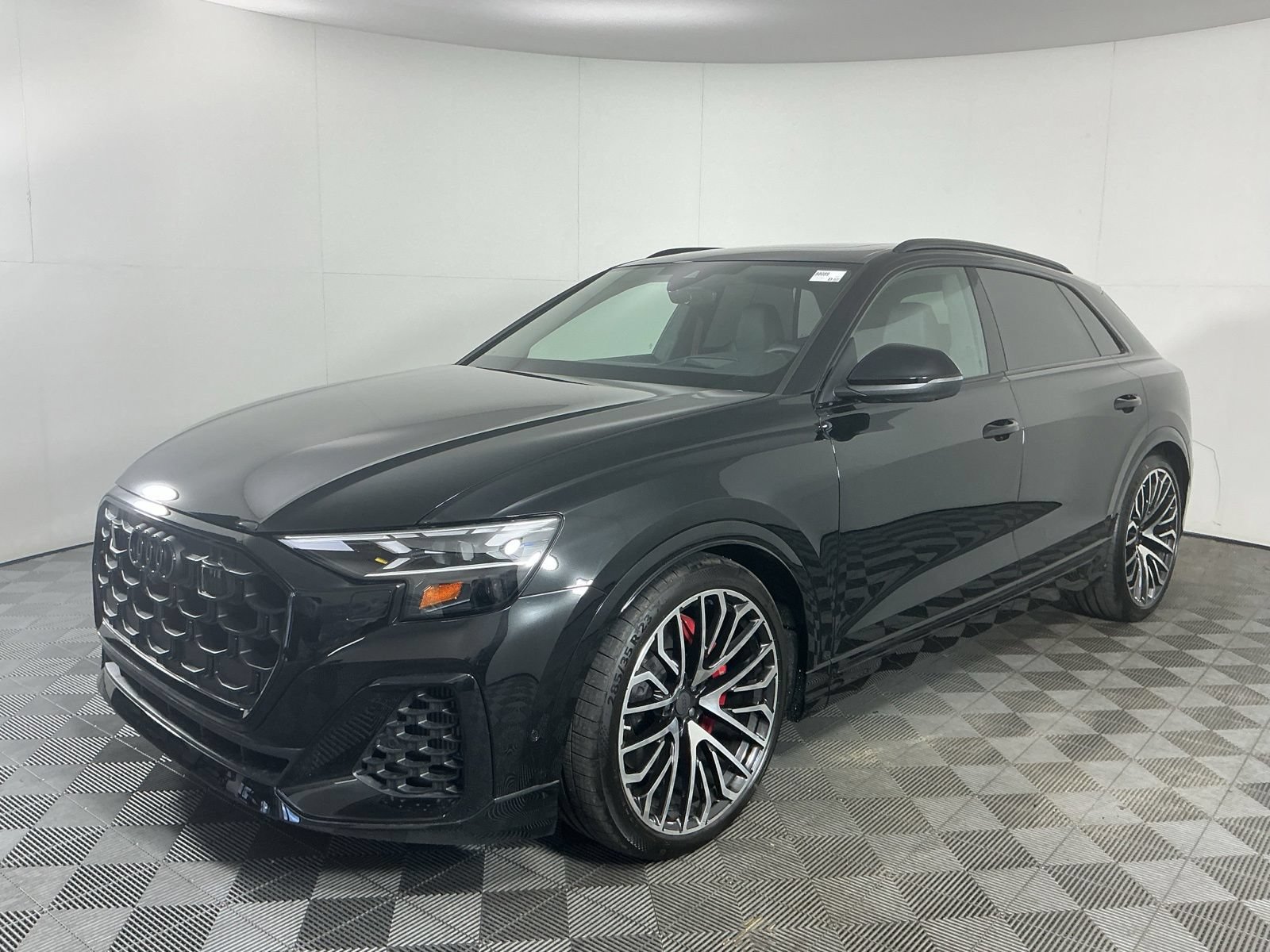 New 2026 Audi SQ8 Prestige AWD/4WD image 4