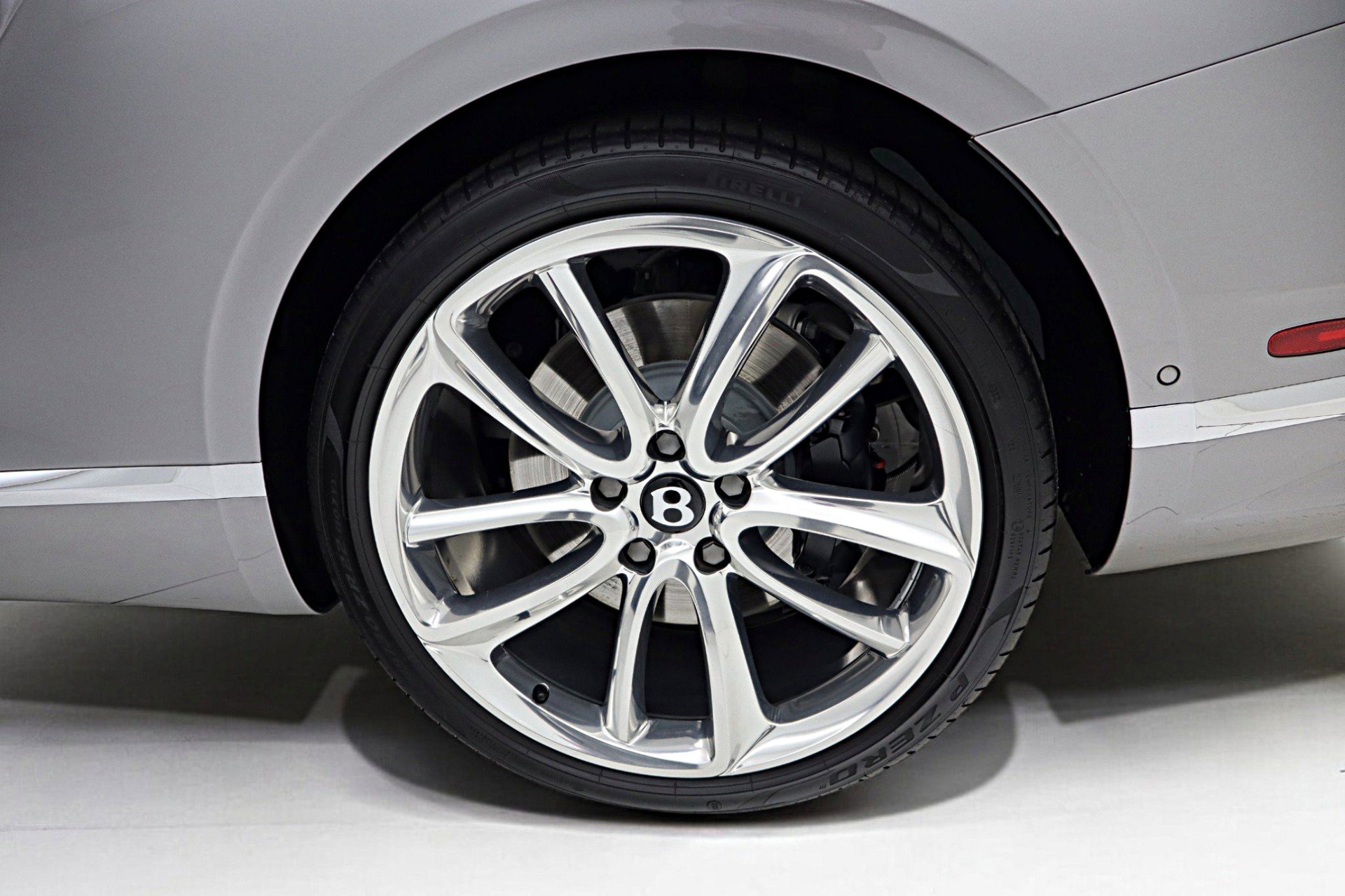 Used 2023 Bentley Continental GT Azure image 55