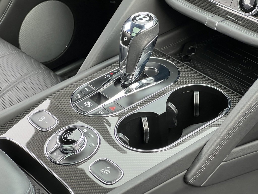 Used 2022 Bentley Bentayga V8 image 43