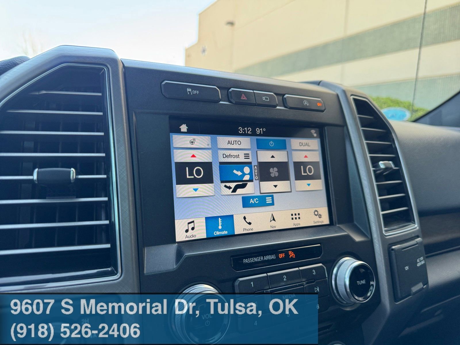 Used 2018 Ford F150 Limited w/ Trailer Tow Package image 29