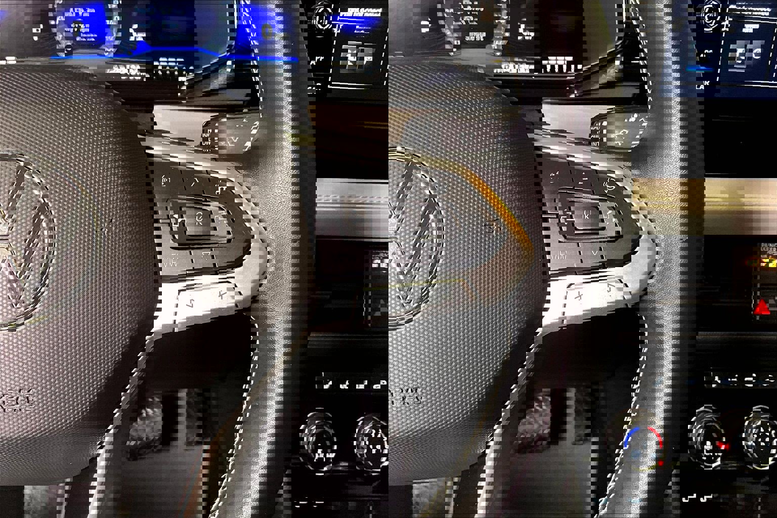 Used 2025 Volkswagen Taos S image 12