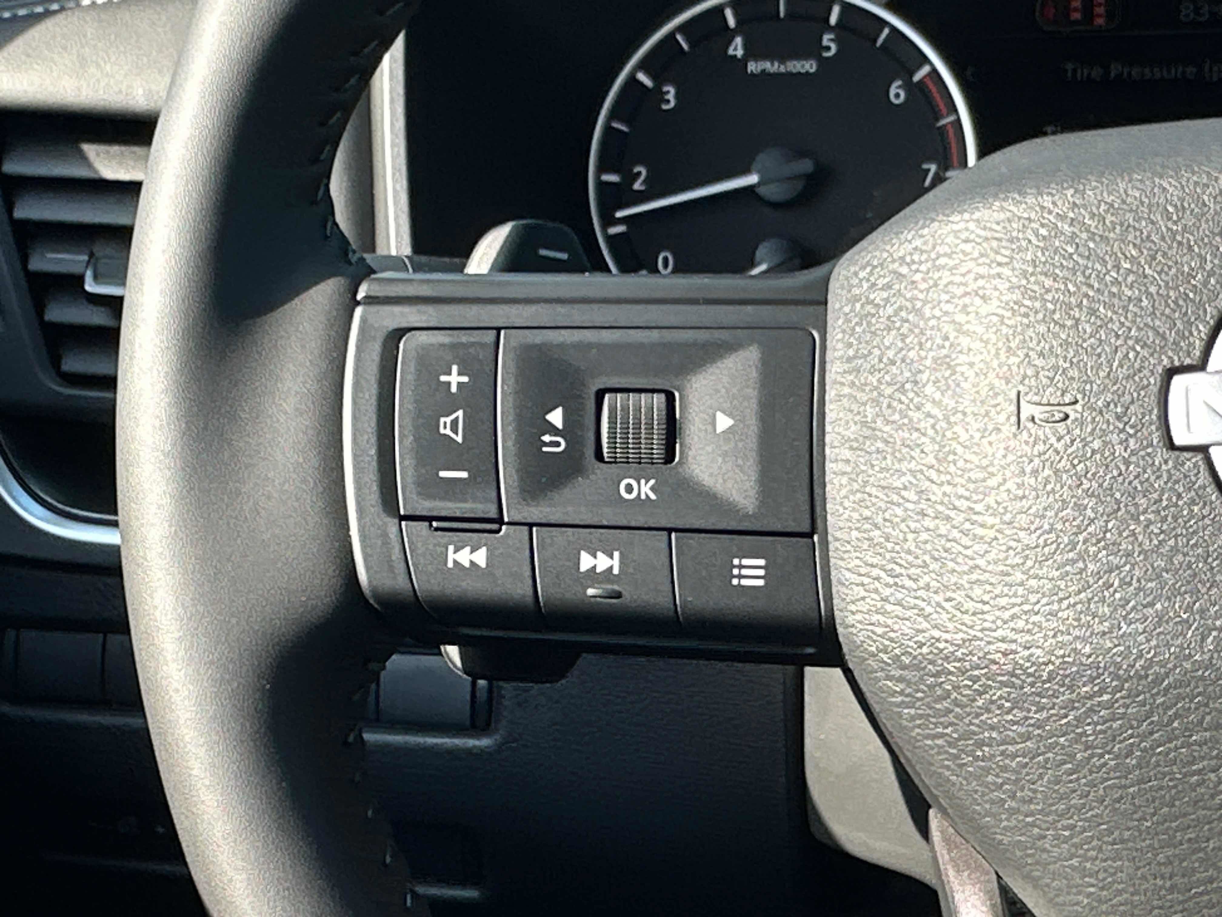 New 2026 Nissan Rogue SV w/ Cold Weather Package AWD/4WD image 38