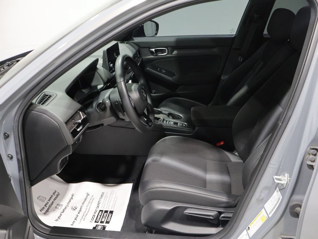 Used 2025 Honda Civic Sport image 10
