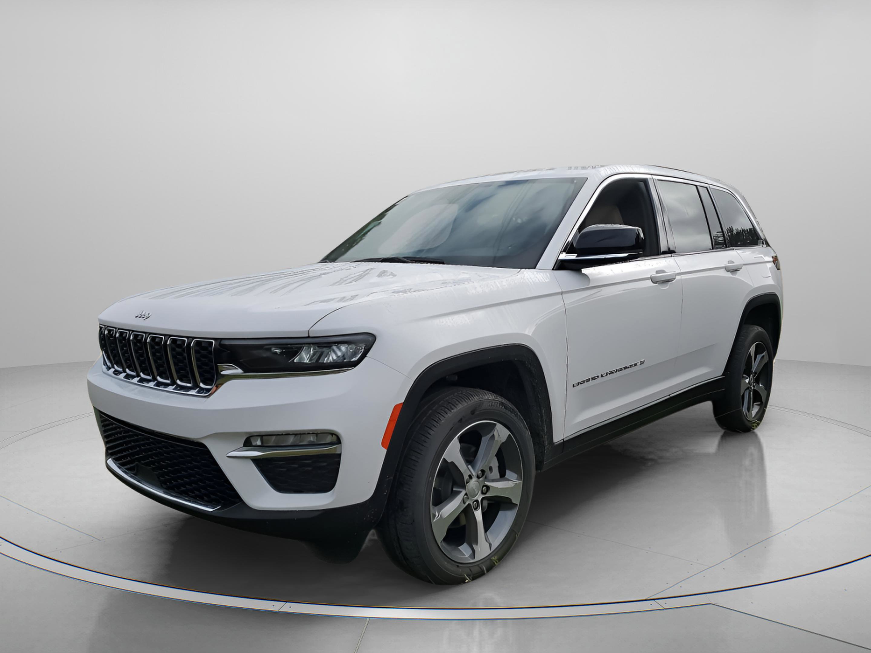 New 2025 Jeep Grand Cherokee Limited image 2