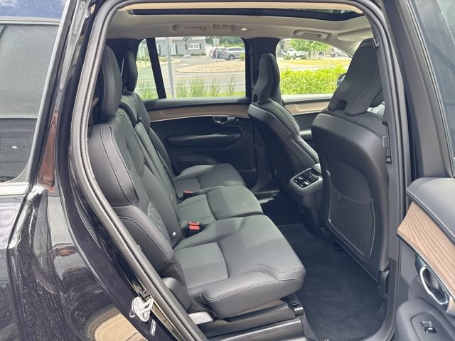 Certified 2025 Volvo XC90 B6 Plus AWD/4WD image 13