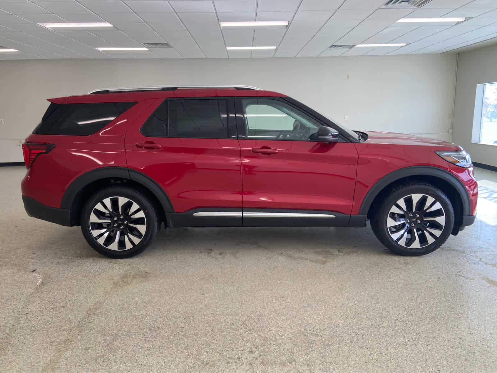 New 2026 Ford Explorer Platinum w/ LUX Leather Package image 4