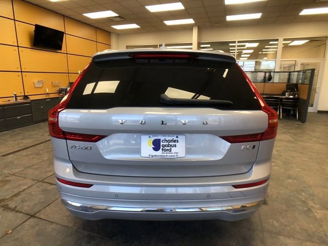 Used 2022 Volvo XC60 B5 Inscription image 6