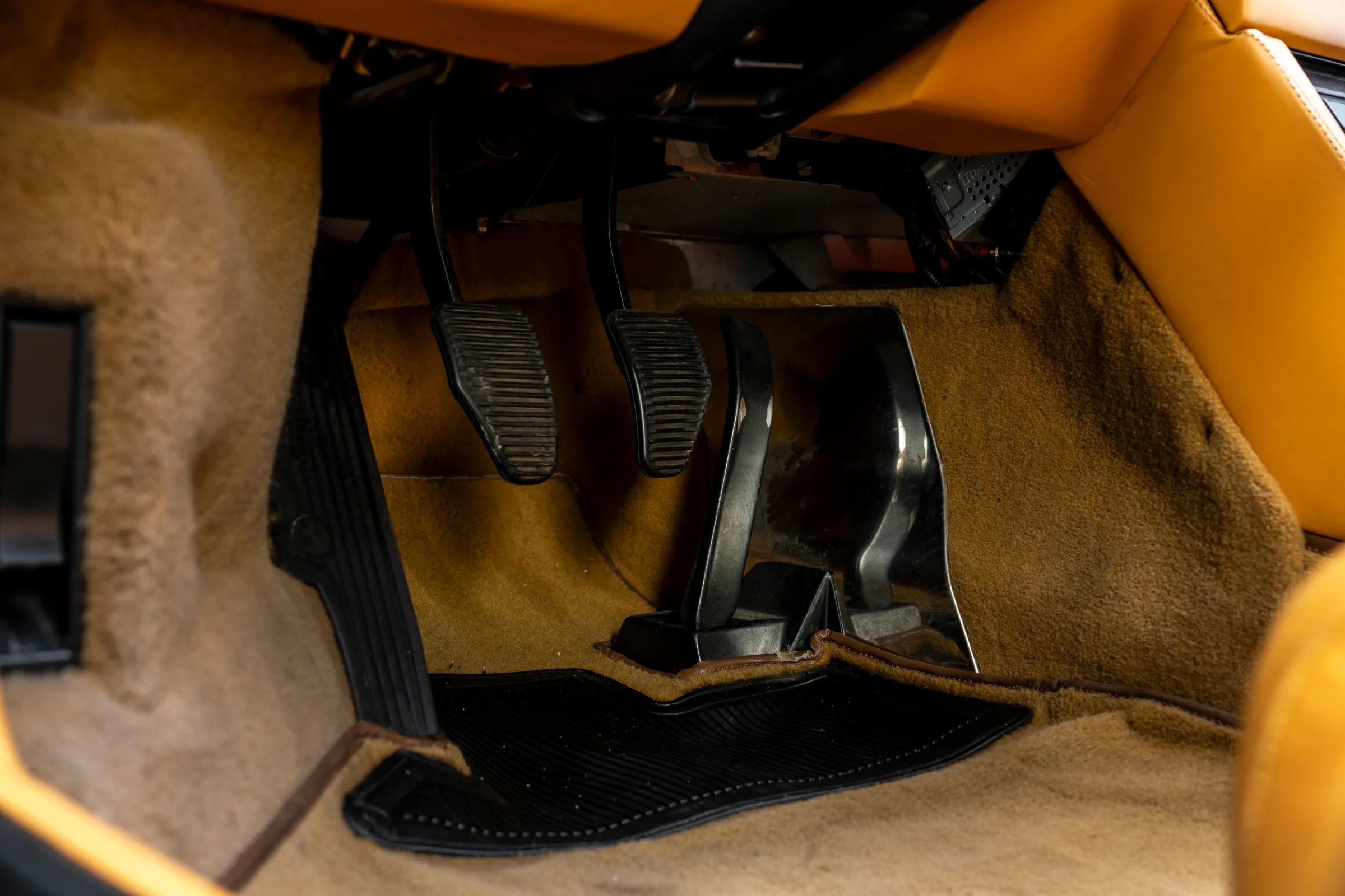 Used 1991 Ferrari 348 TS image 40