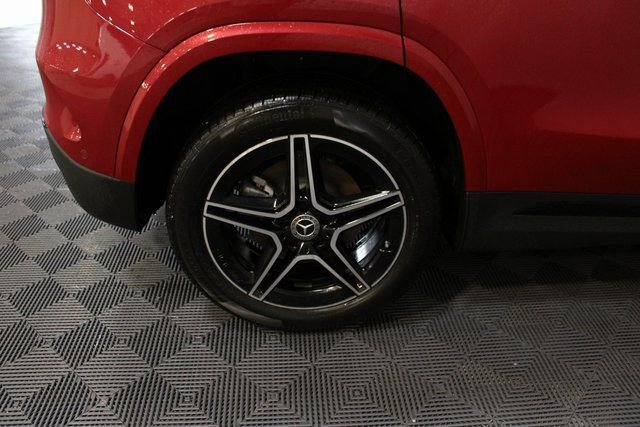 Used 2025 Mercedes-Benz GLA 250 4MATIC image 11
