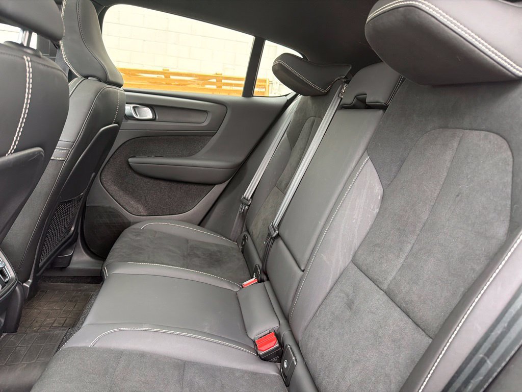 Used 2023 Volvo C40 P8 Recharge Plus w/ Climate Package AWD/4WD image 6