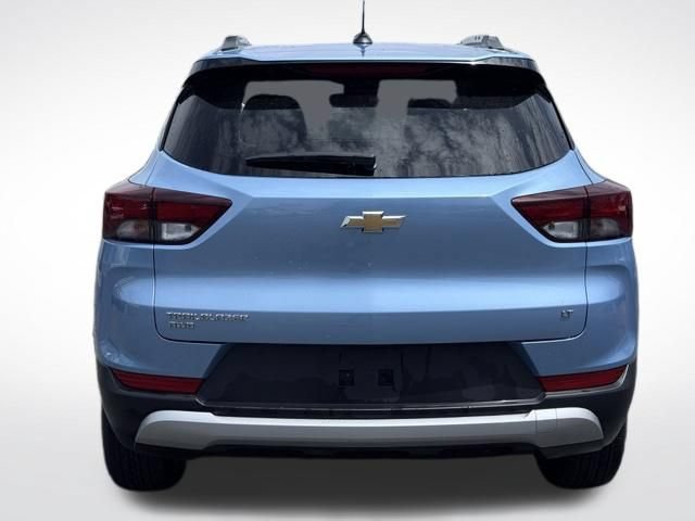 Used 2025 Chevrolet TrailBlazer LT AWD/4WD image 7