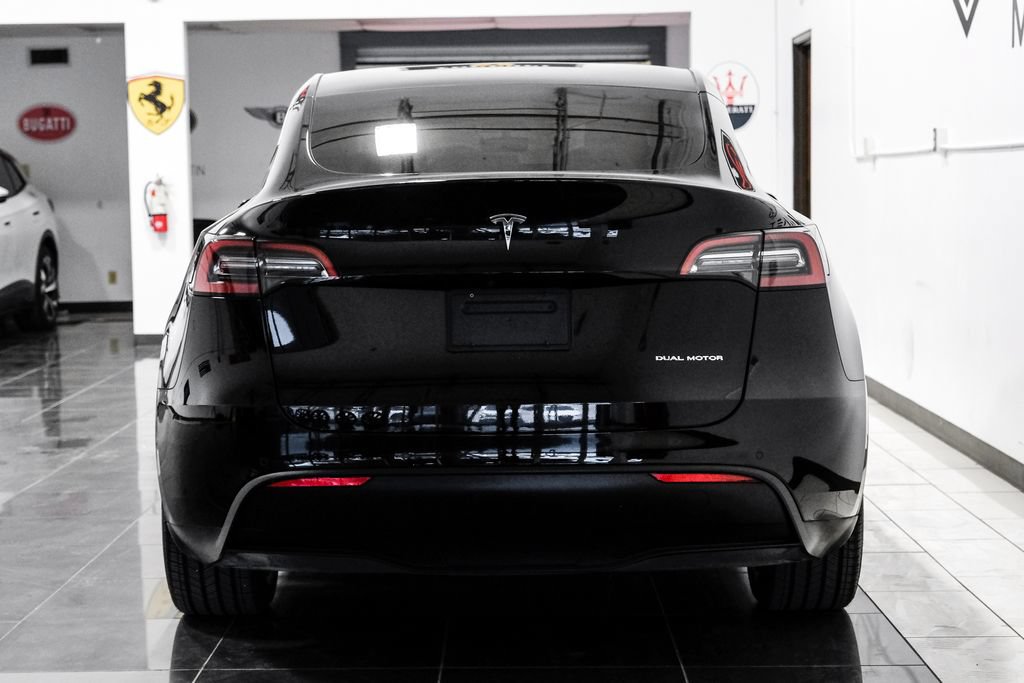 Used 2021 Tesla Model Y Long Range AWD/4WD image 10