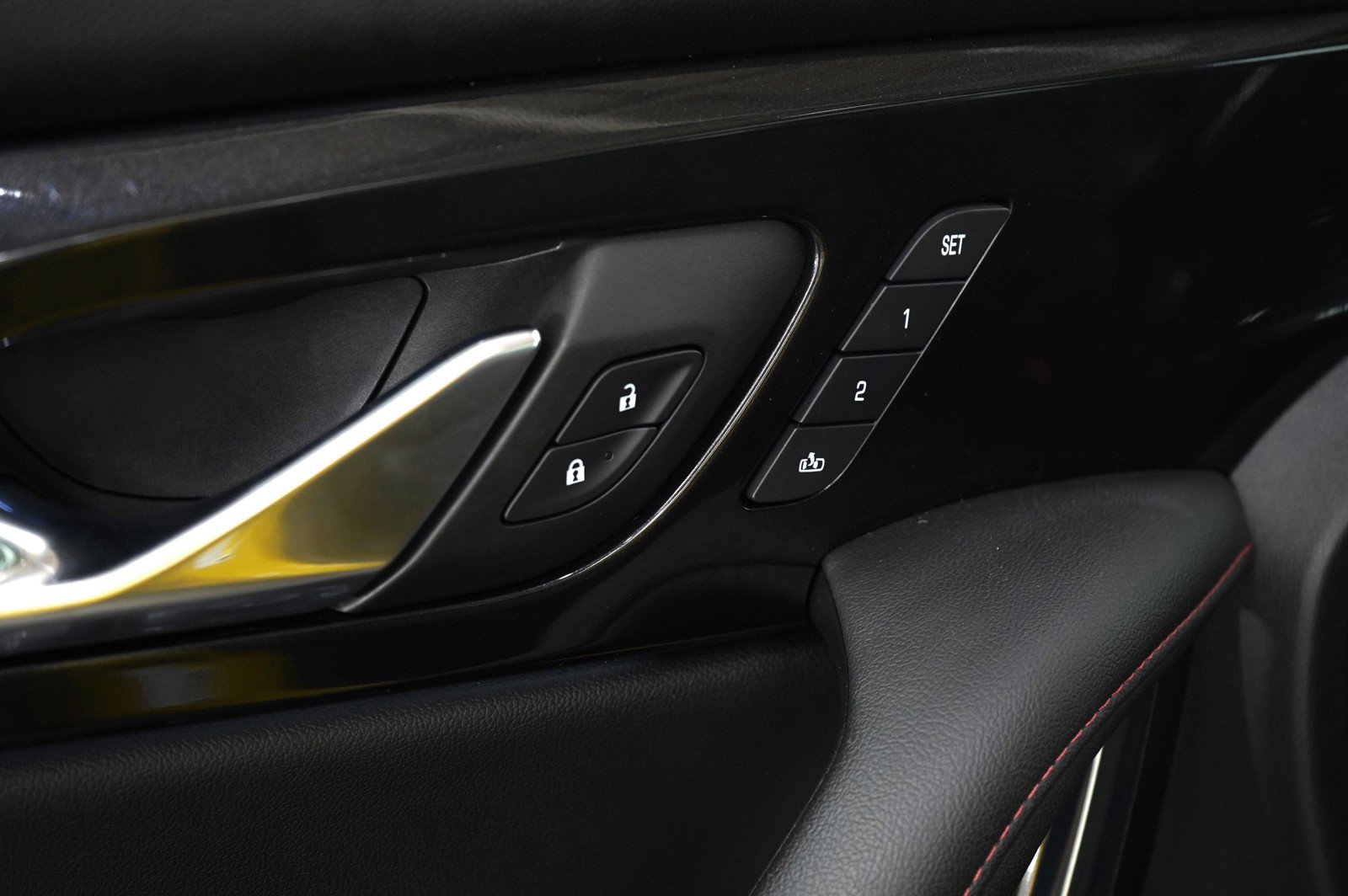 Used 2022 Chevrolet Blazer RS w/ Enhanced Convenience Package image 19