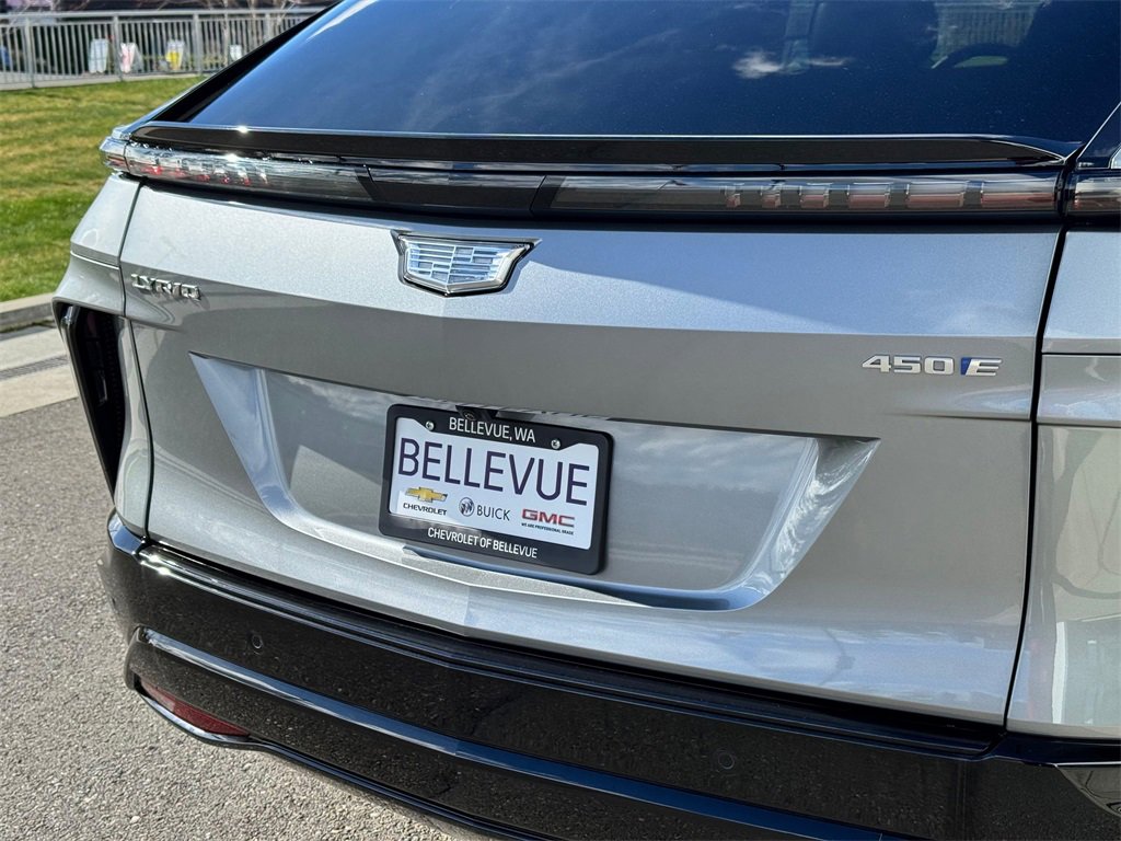 Used 2025 Cadillac Lyriq Sport image 13