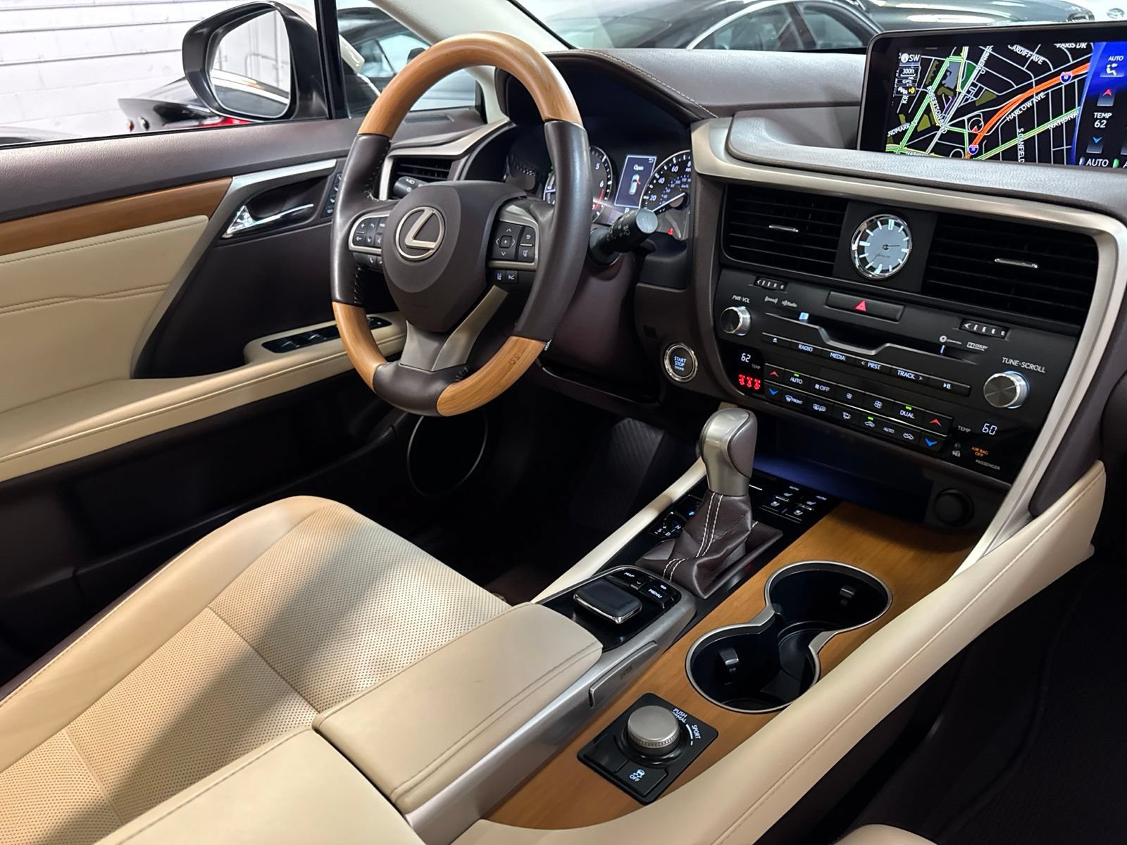 Used 2018 Lexus RX 350 FWD w/ Premium Package image 28