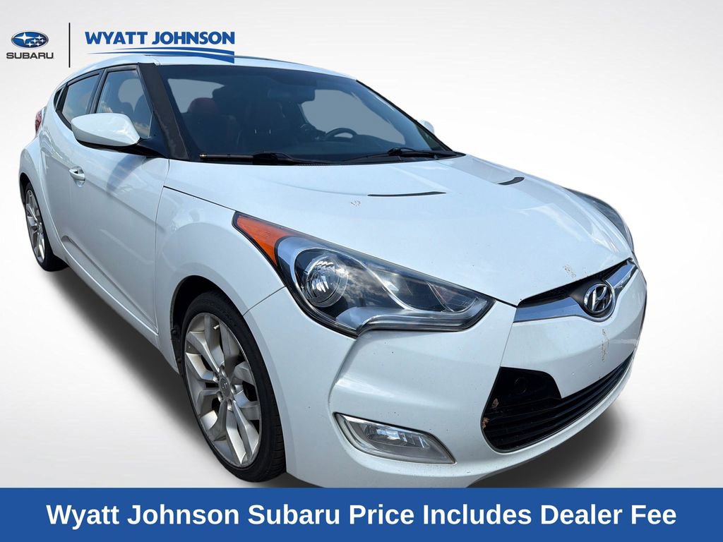 Used 2013 Hyundai Veloster w/ Style Pkg FWD image 8
