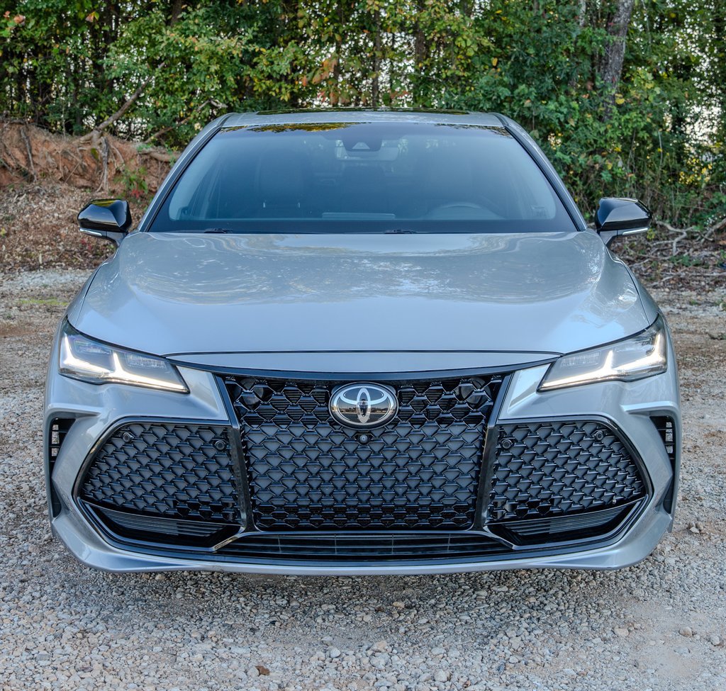 Used 2019 Toyota Avalon Touring w/ Advanced Safety Package FWD image 8