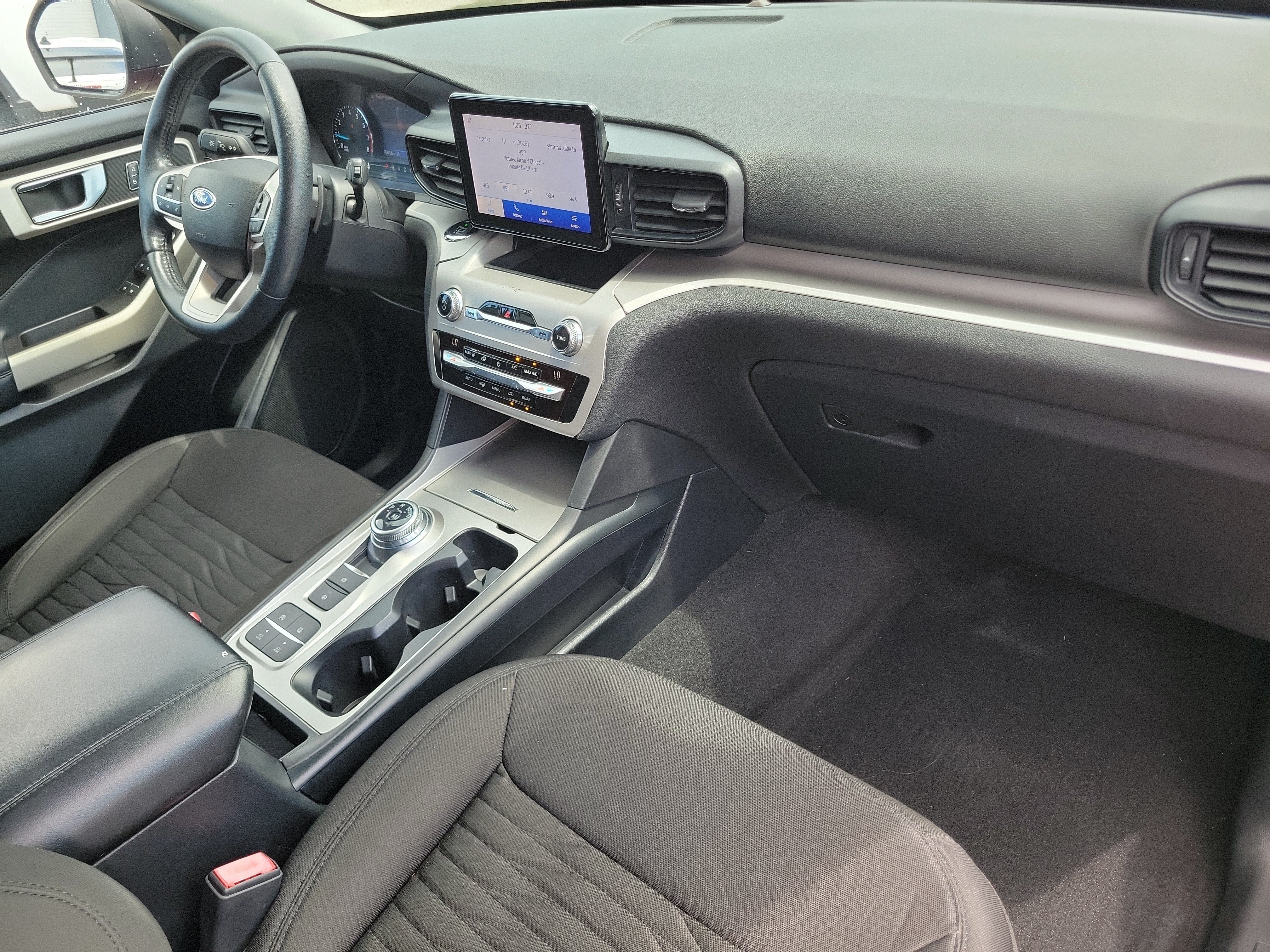 Used 2020 Ford Explorer XLT RWD image 16