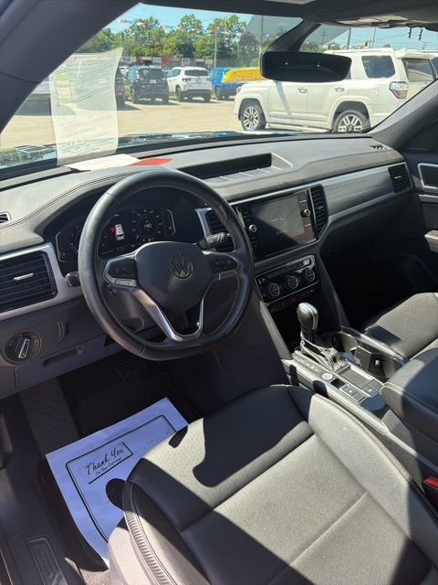 Used 2023 Volkswagen Atlas Cross Sport SE FWD image 18