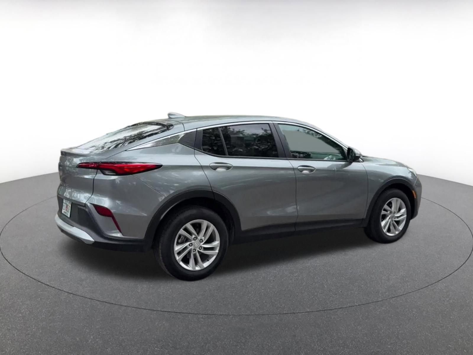 Used 2025 Buick Envista Preferred image 15