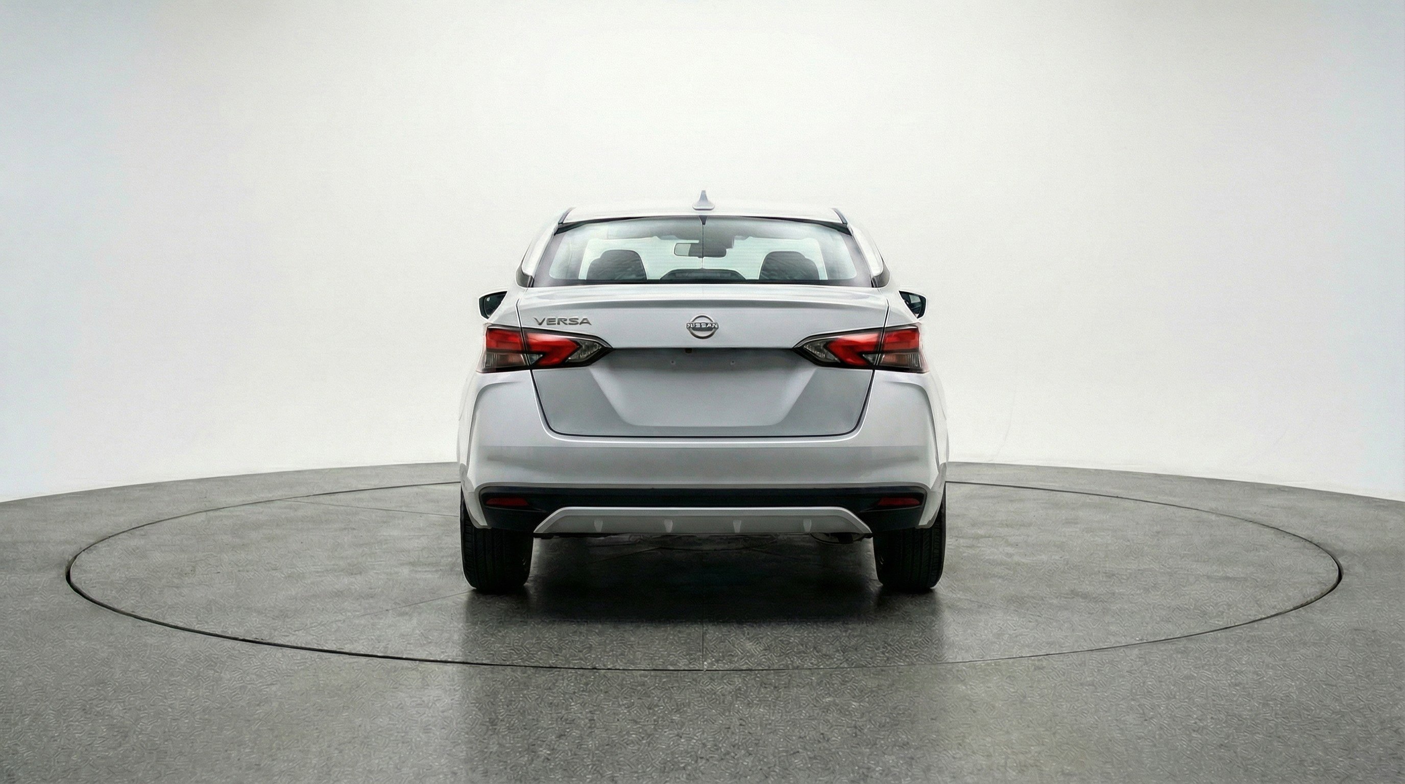 Used 2025 Nissan Versa SV FWD image 7