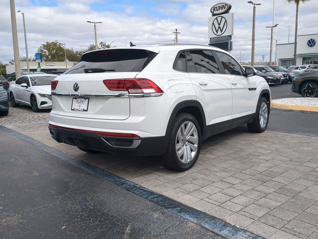 Certified 2022 Volkswagen Atlas Cross Sport SE image 4