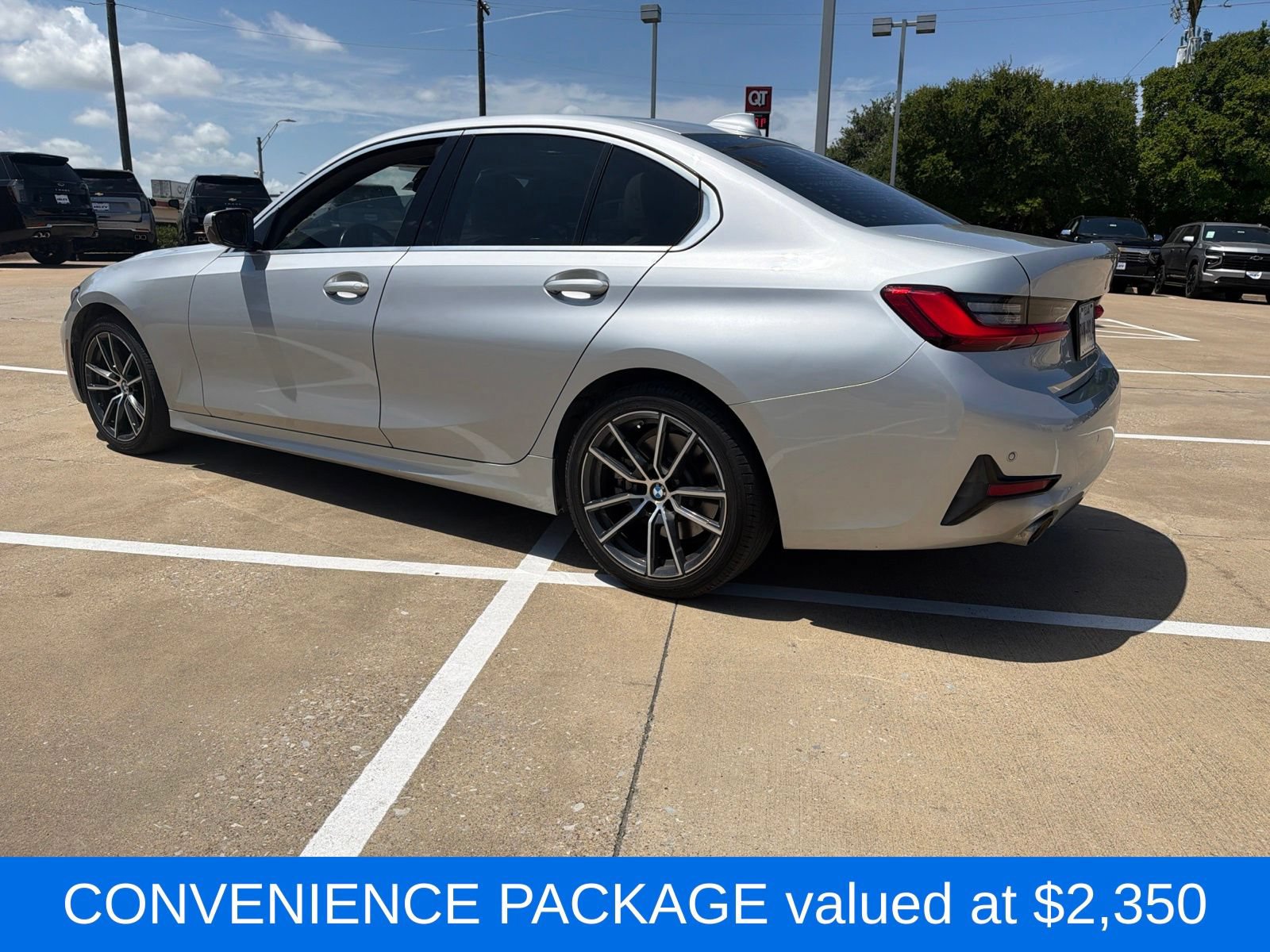Used 2020 BMW 330i Sedan w/ Convenience Package RWD video 3