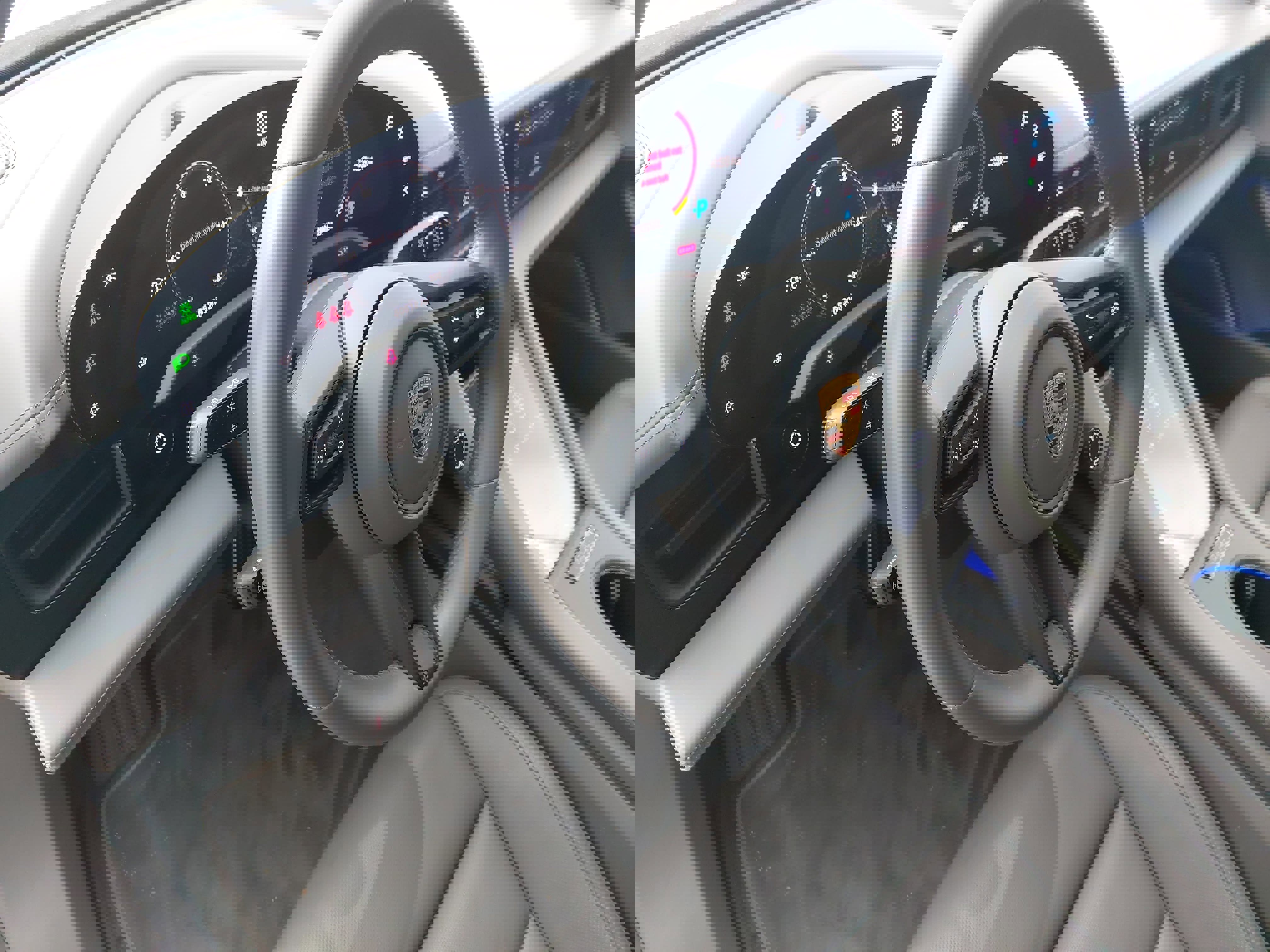 Certified 2020 Porsche Taycan image 4