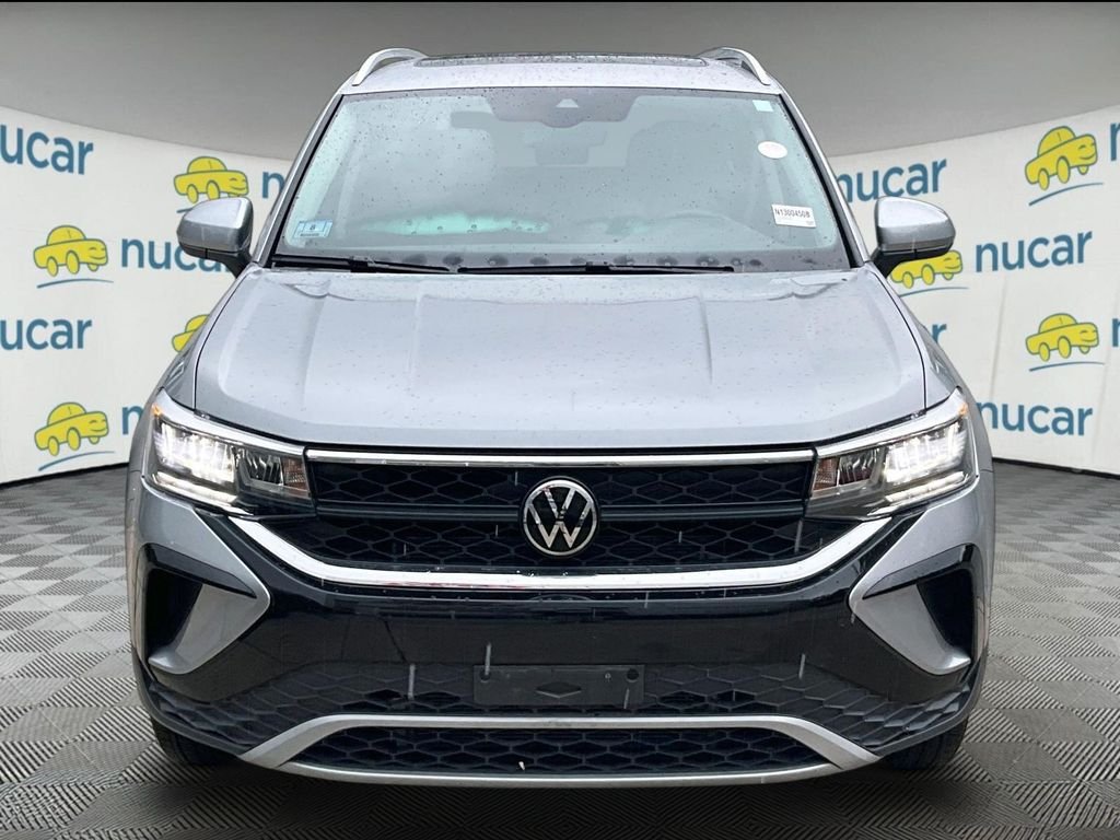 Used 2023 Volkswagen Taos SE w/ Panoramic Sunroof Package AWD/4WD video 2