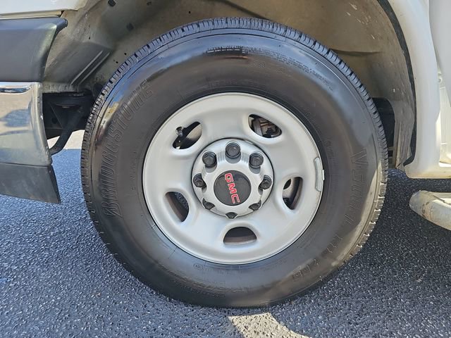 Used 2024 GMC Savana 2500 w/ Driver Convenience Package image 33