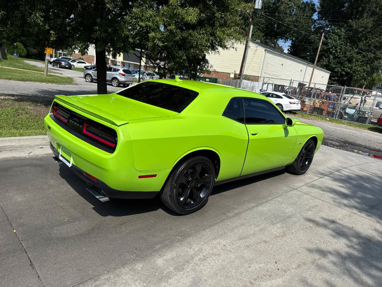 Used 2015 Dodge Challenger R/T w/ Quick Order Package 22B R/T RWD image 4
