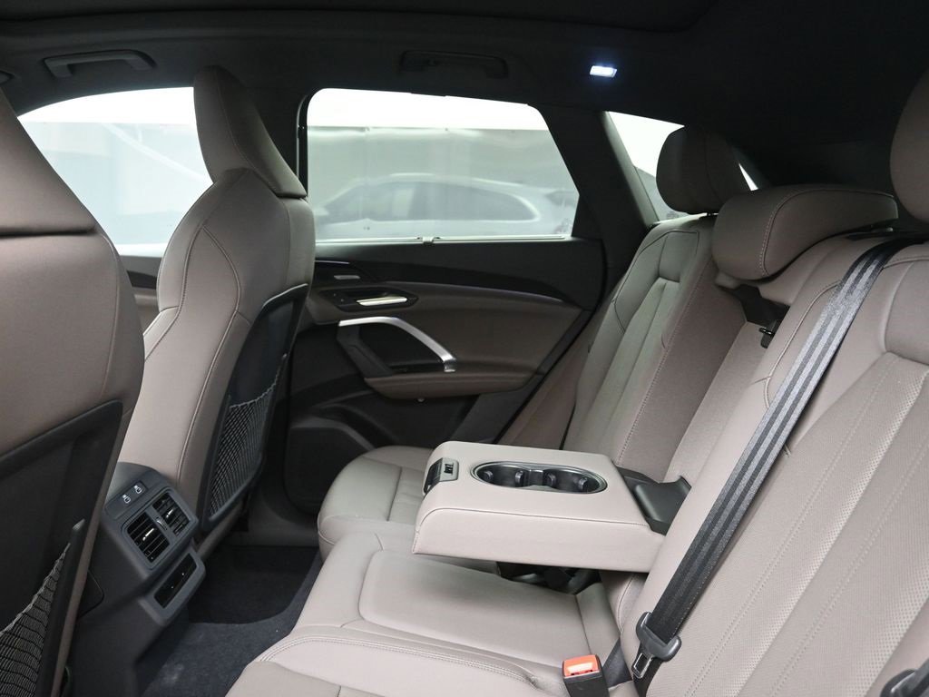 New 2025 Audi Q5 2.0T Premium Plus image 18