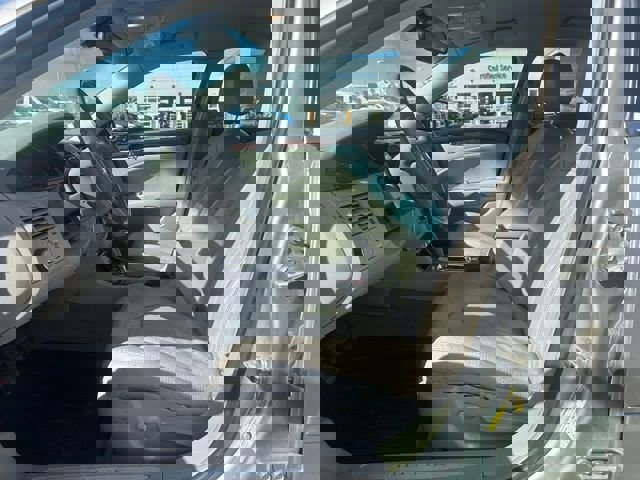 Used 2008 Buick Lucerne CXL image 2