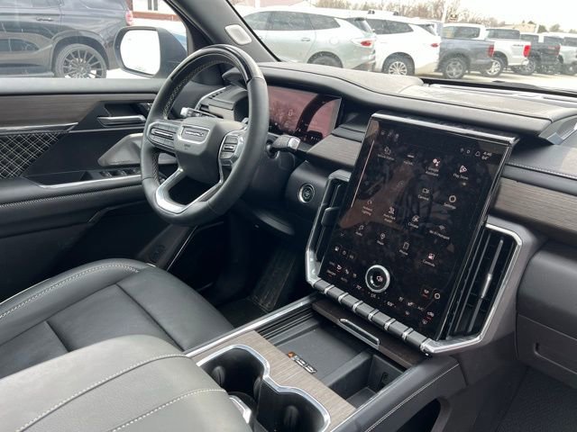 Used 2024 GMC Acadia Denali w/ Super Cruise Package image 20