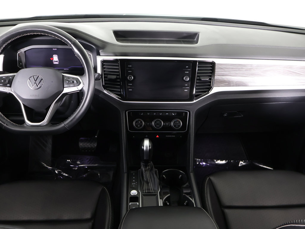 Used 2022 Volkswagen Atlas Cross Sport SE FWD image 36
