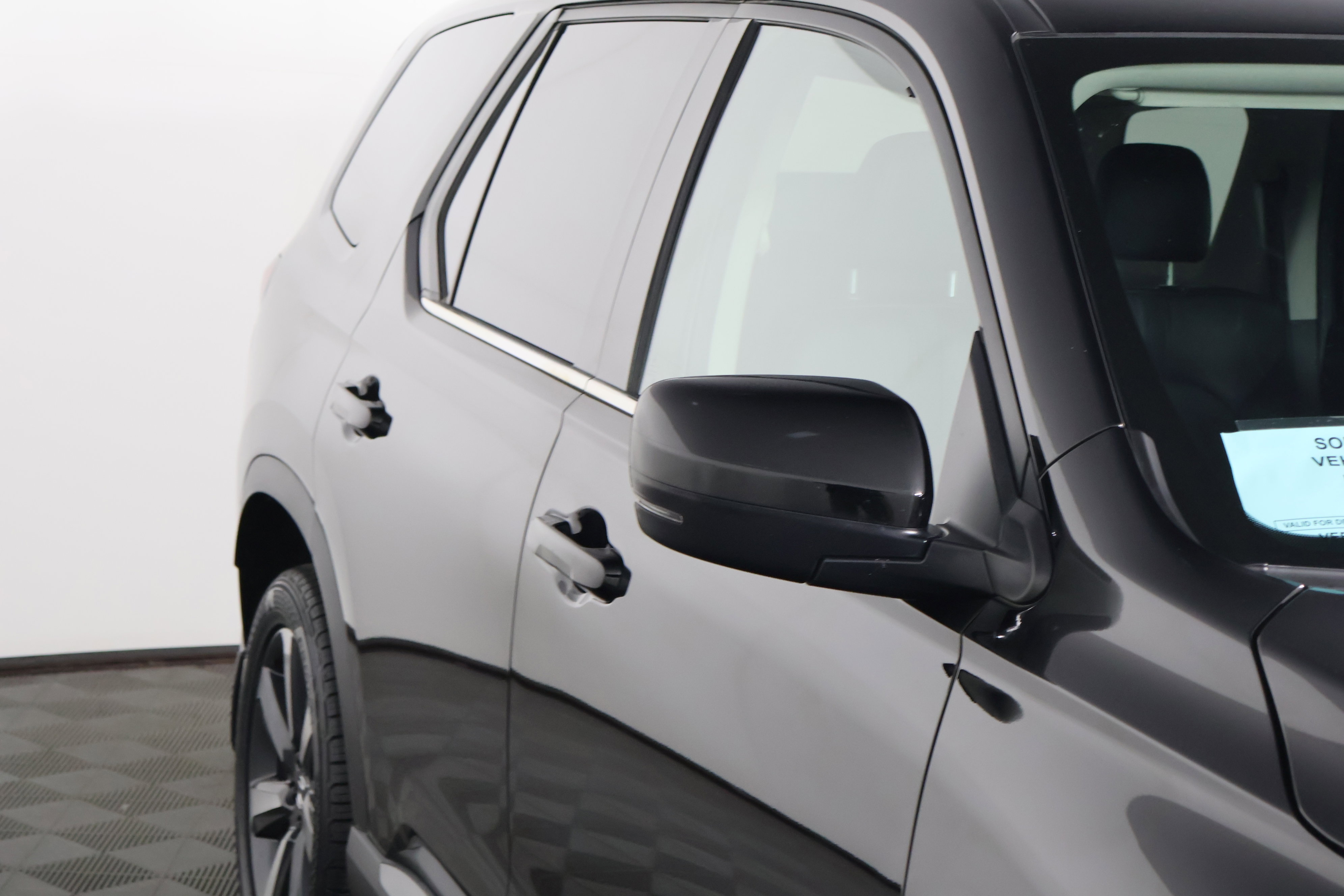 Certified 2025 Honda Pilot Touring image 14