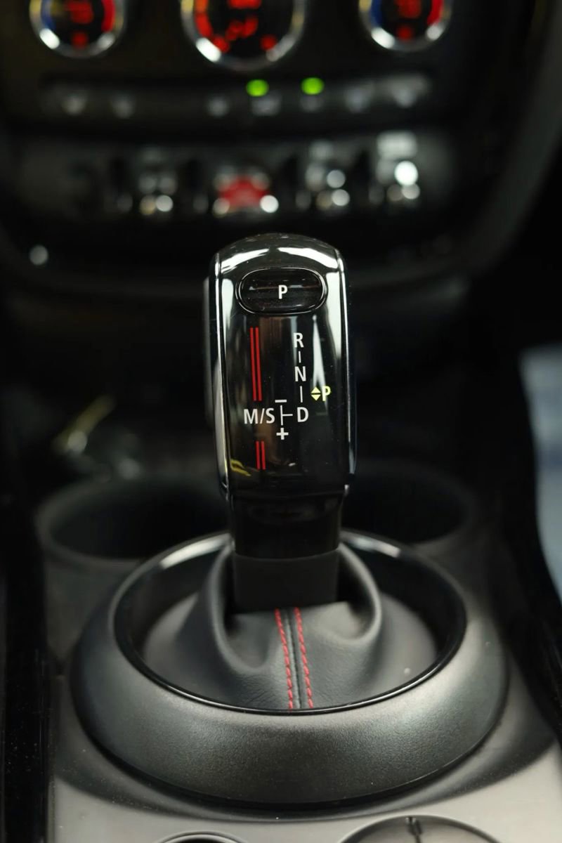 Used 2020 MINI Cooper Clubman S w/ Premium Package image 24