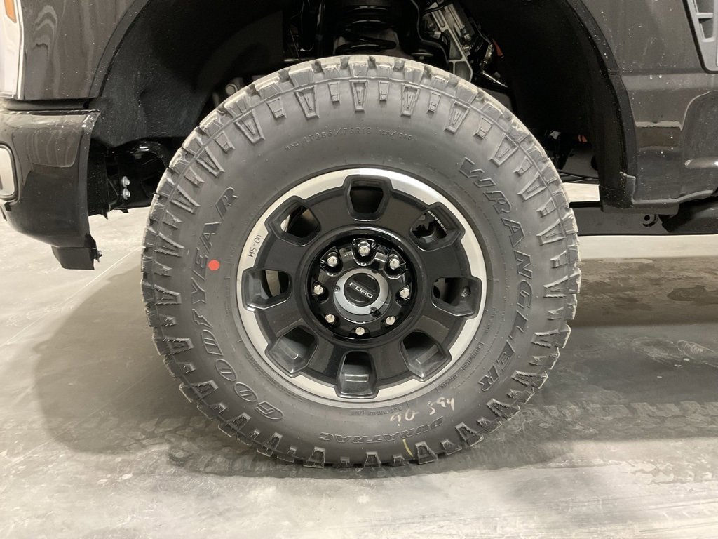 New 2026 Ford F250 Platinum image 6