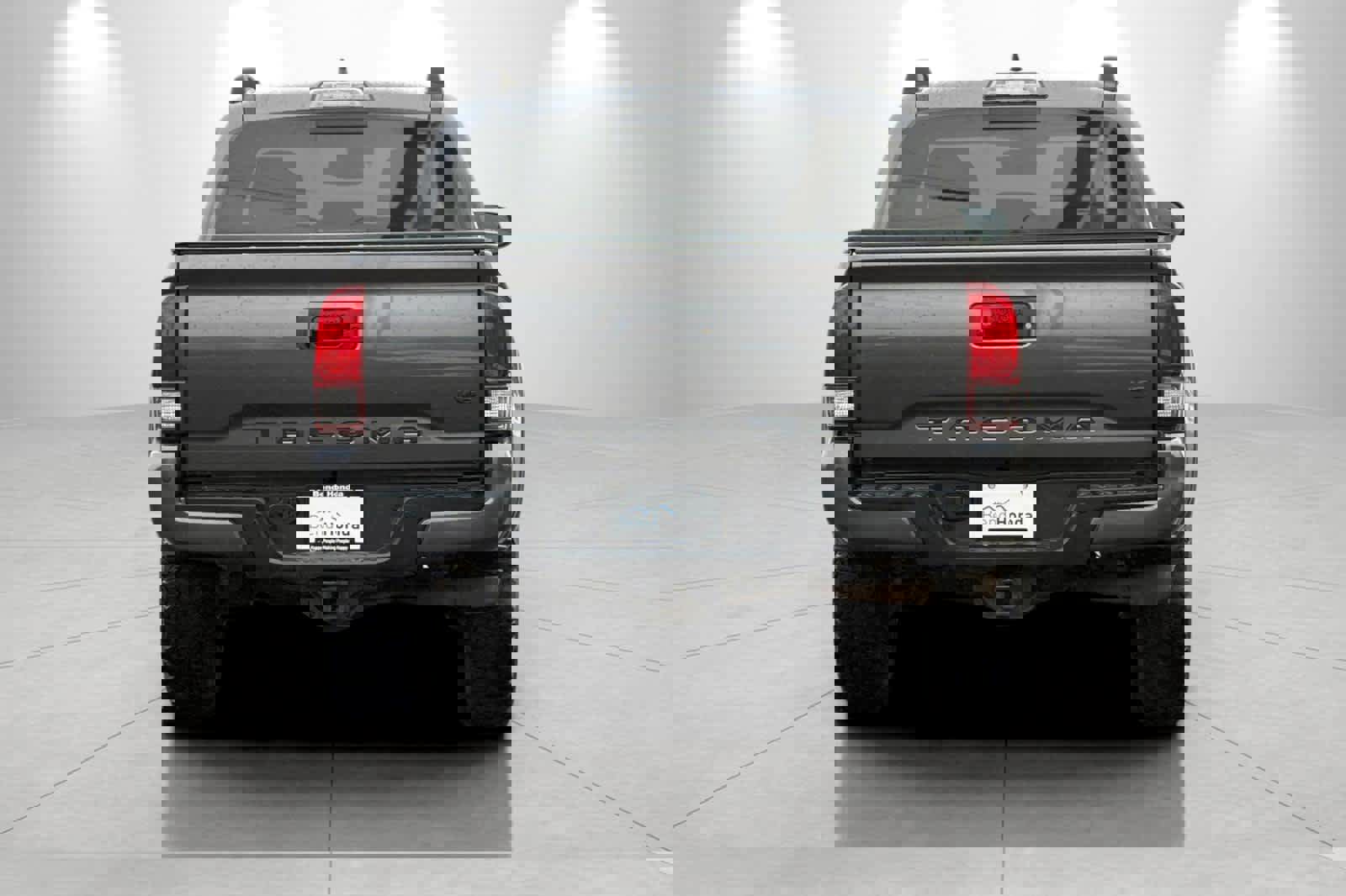 Used 2019 Toyota Tacoma TRD Sport image 7