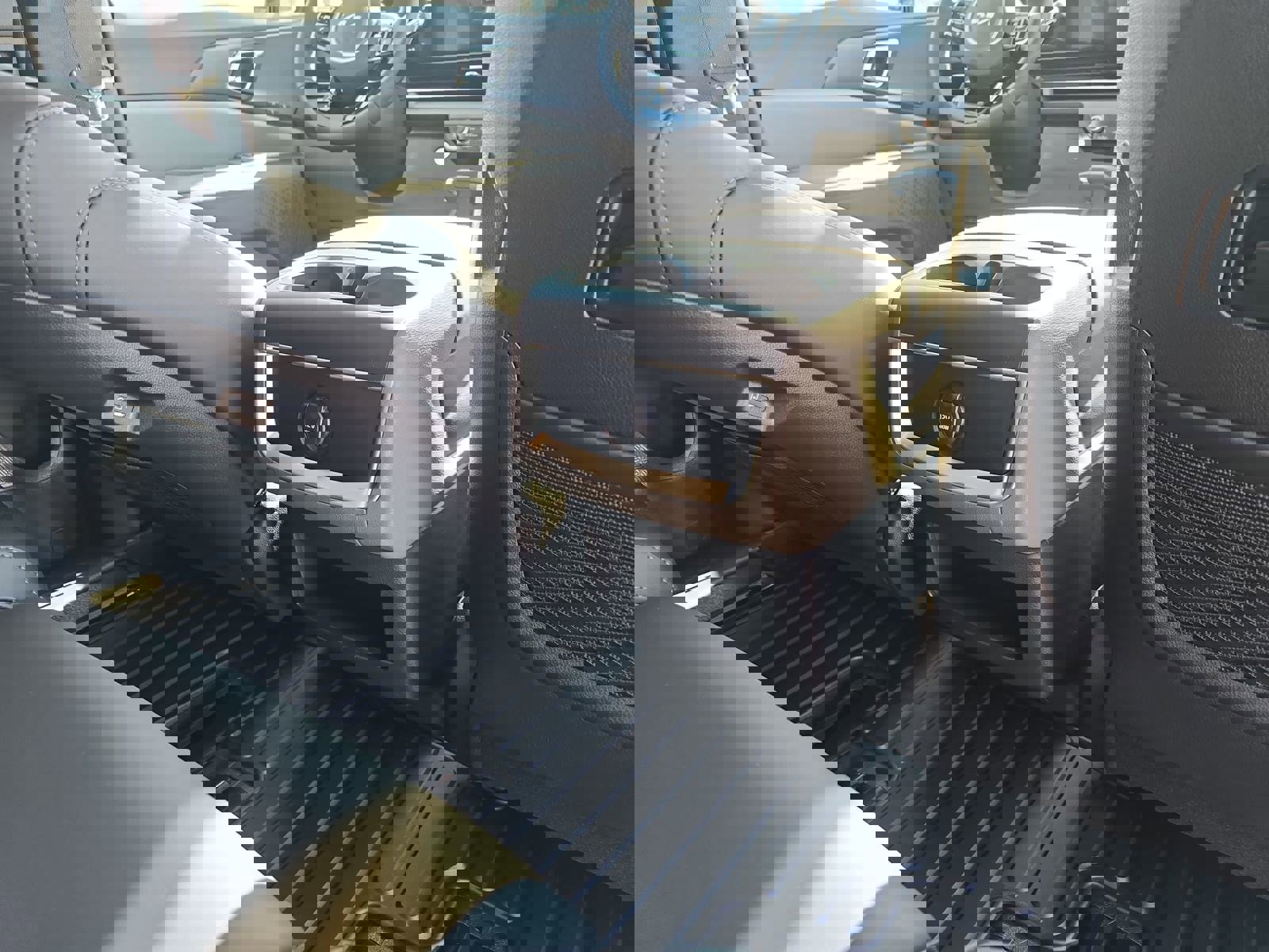 New 2026 Kia Carnival EX image 13