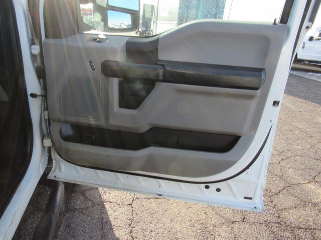 Used 2018 Ford F550 4x4 Crew Cab Super Duty image 13