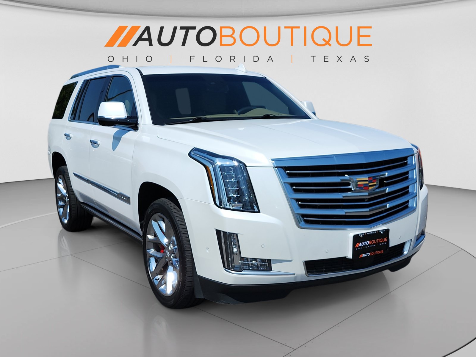 Used 2018 Cadillac Escalade Platinum AWD/4WD image 7