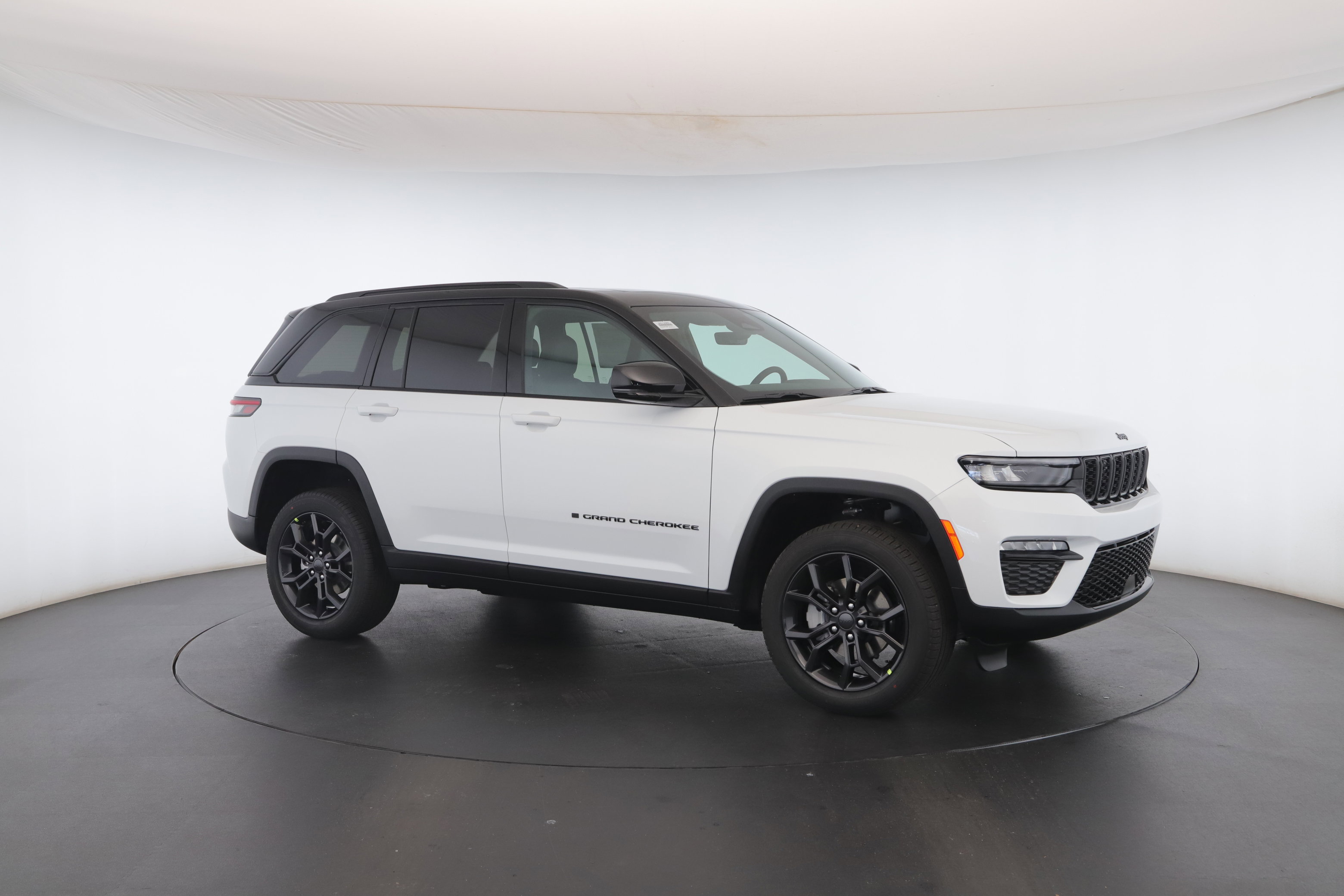 New 2025 Jeep Grand Cherokee Limited image 29