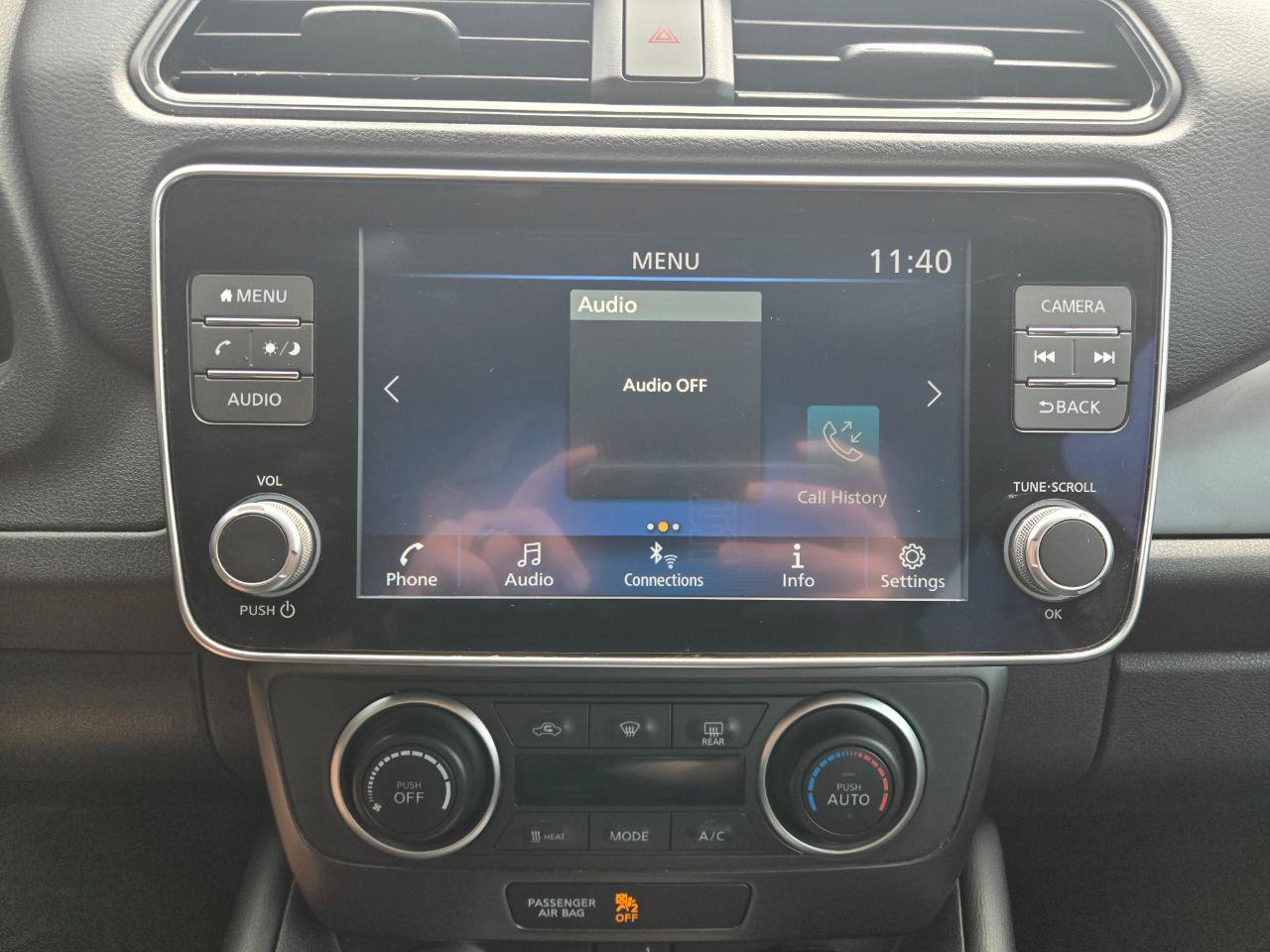 Used 2022 Nissan Leaf S FWD image 13