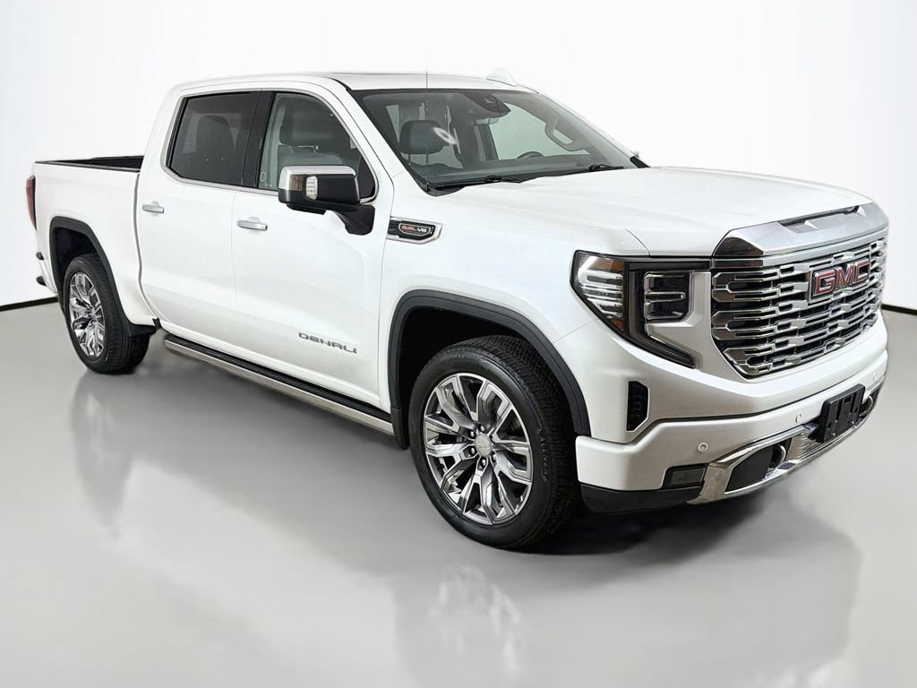 Used 2024 GMC Sierra 1500 Denali AWD/4WD image 2
