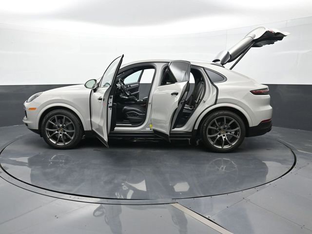 Certified 2022 Porsche Cayenne S image 30